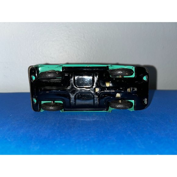 Vintage 1960's Chevy Corvair 5.5" Tin Friction Toy Made in Japan - Picture 7 of 7